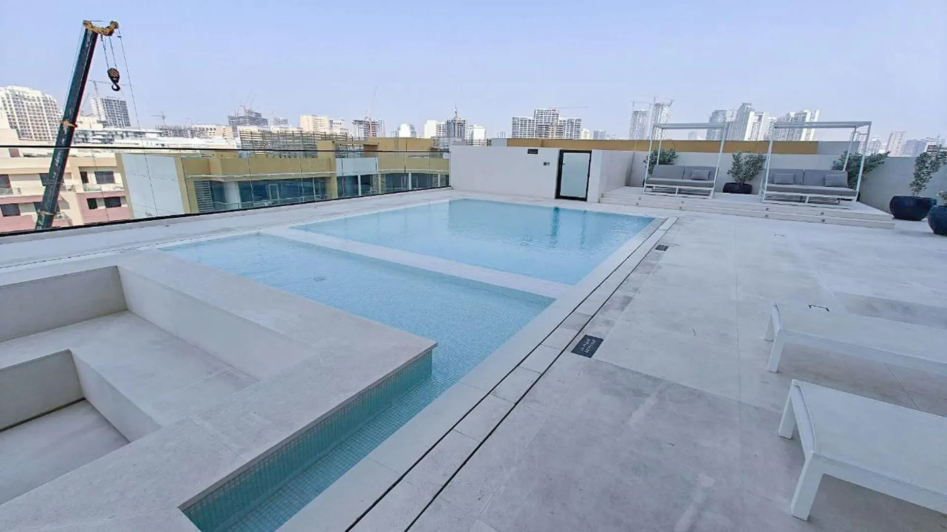 1 Bedroom In Binghatti Heights Perfect For Getaway Dubai